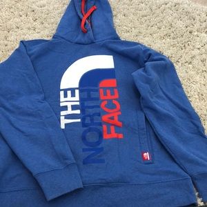 Men’s Northface hoodie